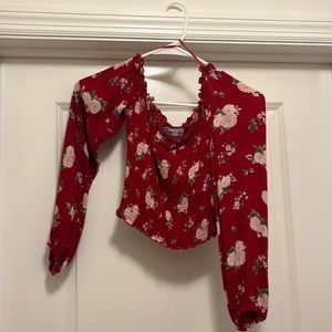 Hollister Off- Shoulder crop top!!❤️‍🔥💐